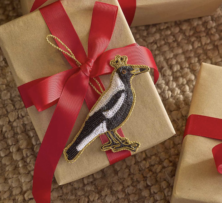 Shiny Bandit Magpie Decoration