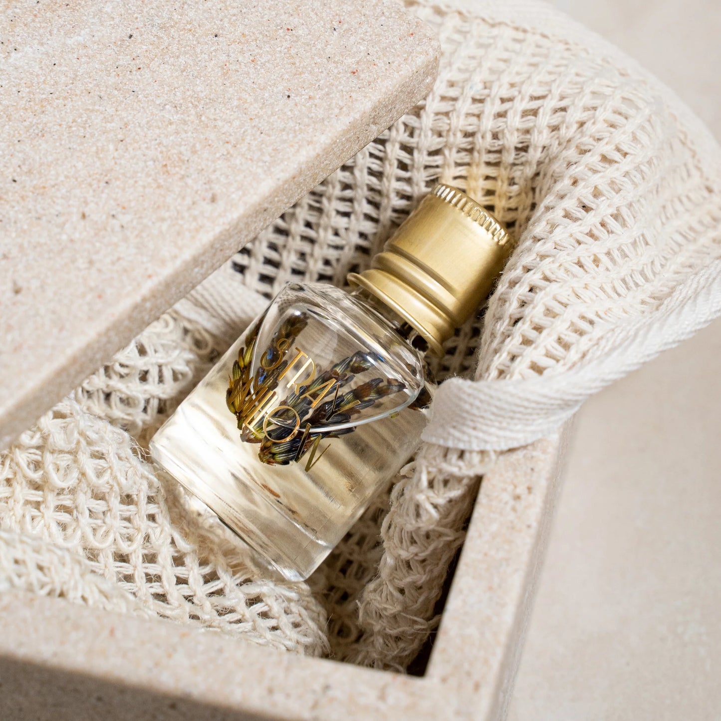 Stray Willow - Essential Oil Perfume Gentle Days