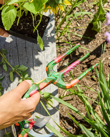 Kip & Co - Veggie Soup Garden Tools and Gloves Set