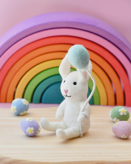 Tara Treasures - Felt Rabbit with Balloon