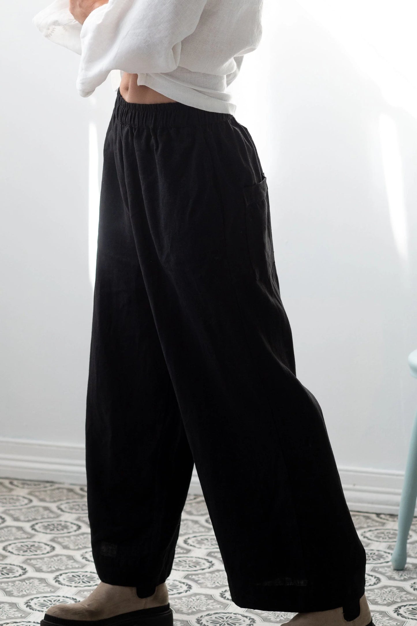 Lazybones - Tessa Pant / Jet