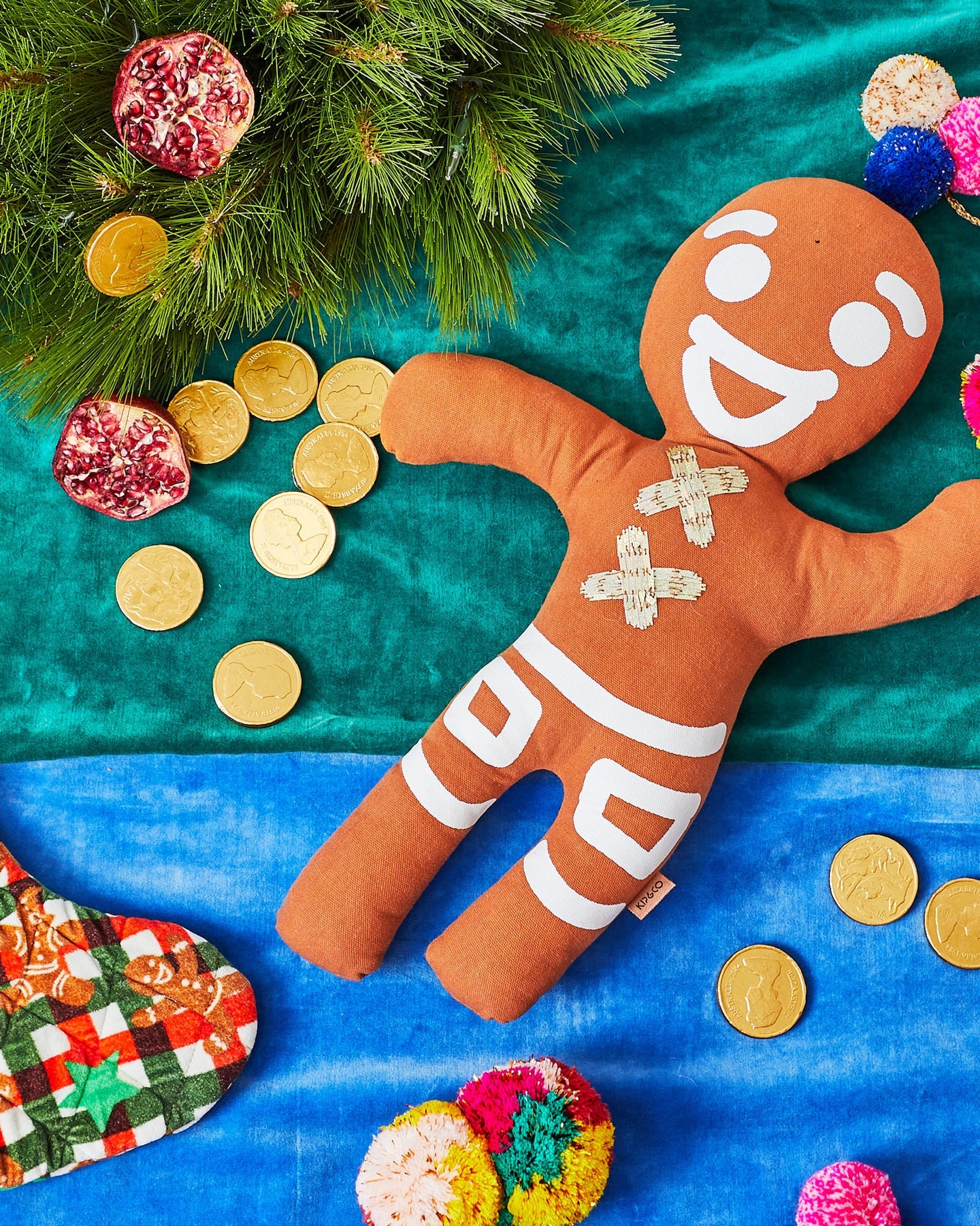 Kip & Co - Christmas Gingerbread Cushion